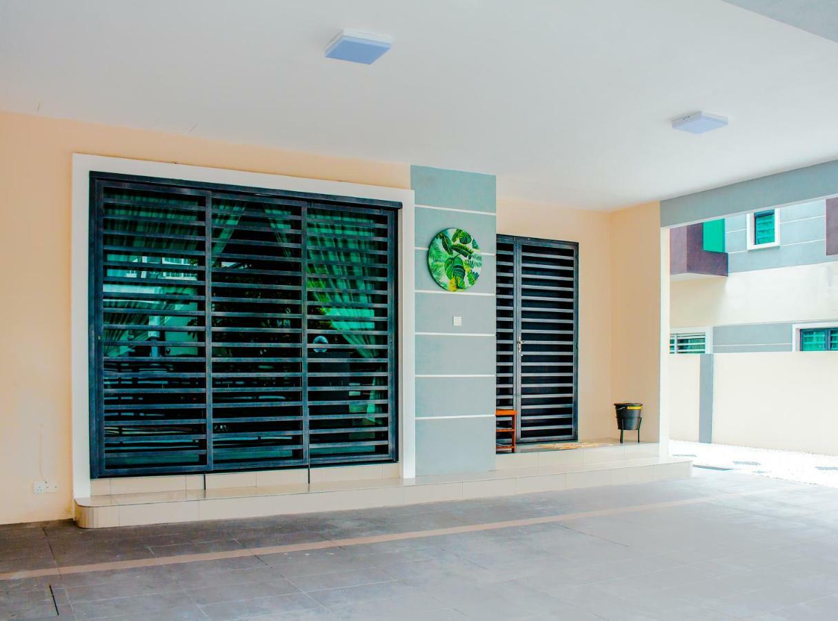 Tropical Livings Meru Ipoh Homestay By Grab A Stay Exterior foto